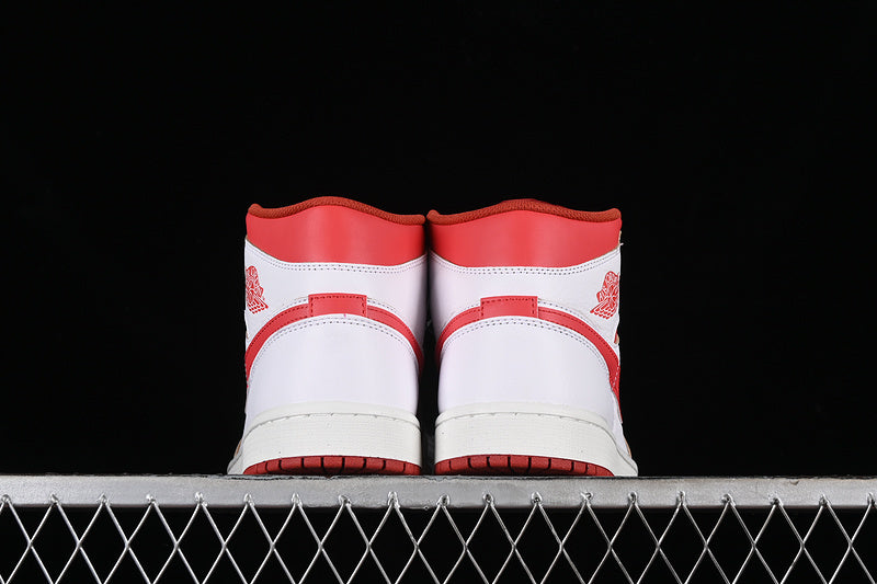 AJ1 Mid