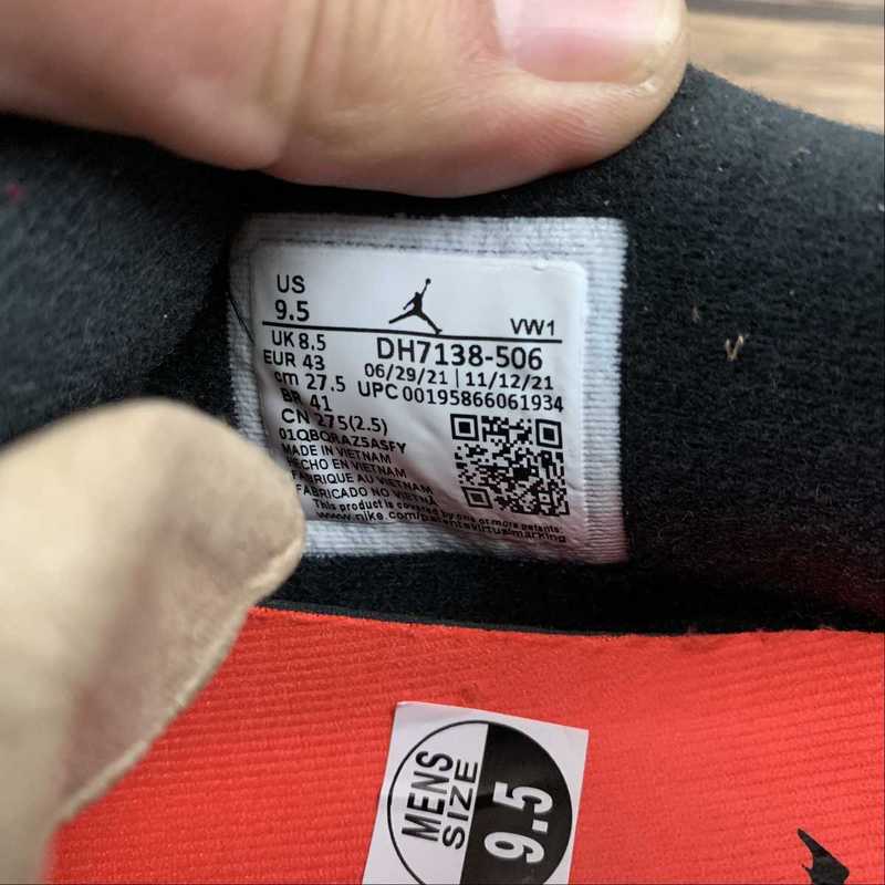 AJ4