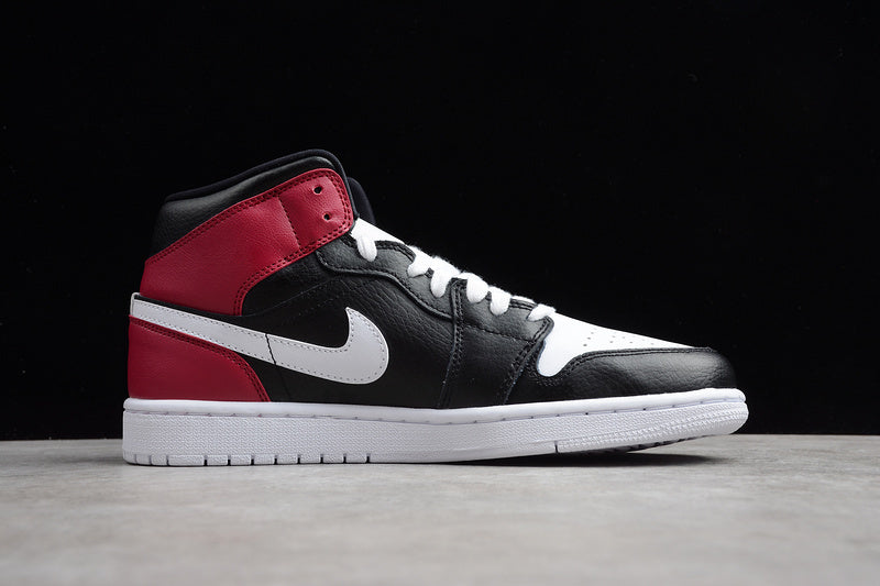 AJ1 Mid