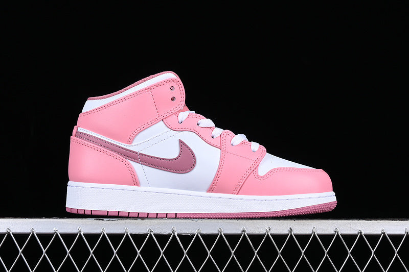 AJ1 Mid