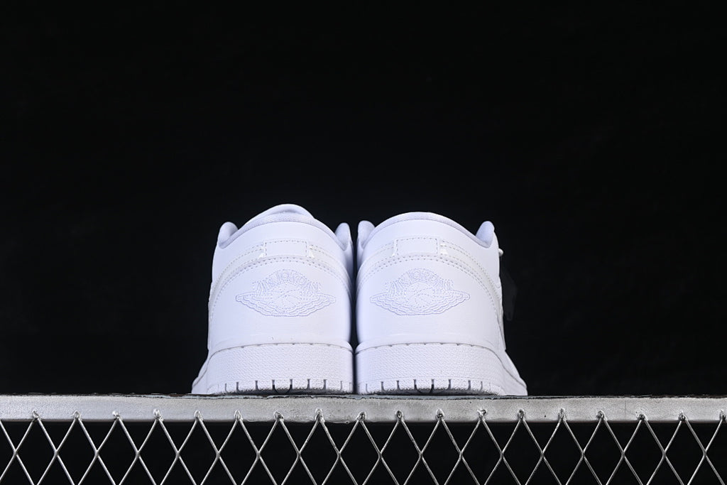 AJ1 Low
