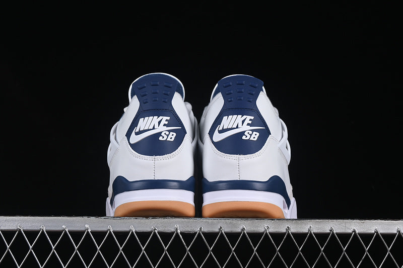 AJ4