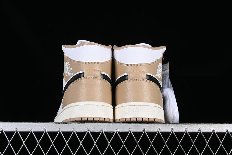 AJ1 Mid