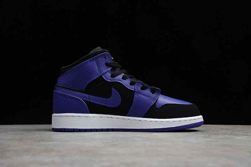 AJ1 Mid