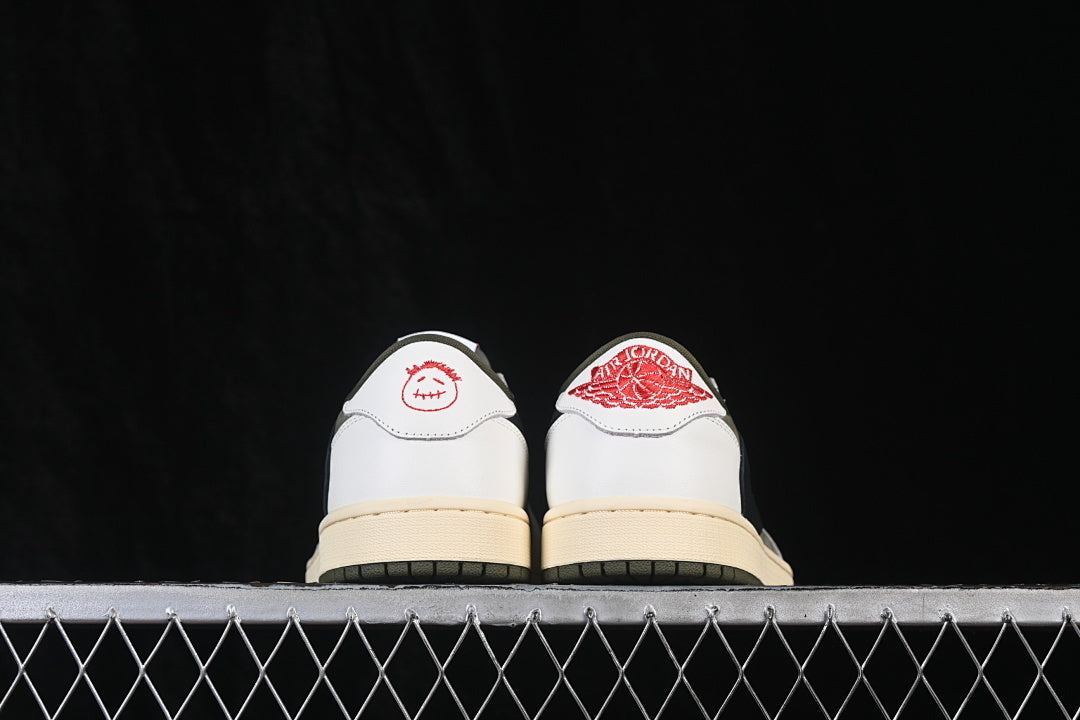 AJ1 Low