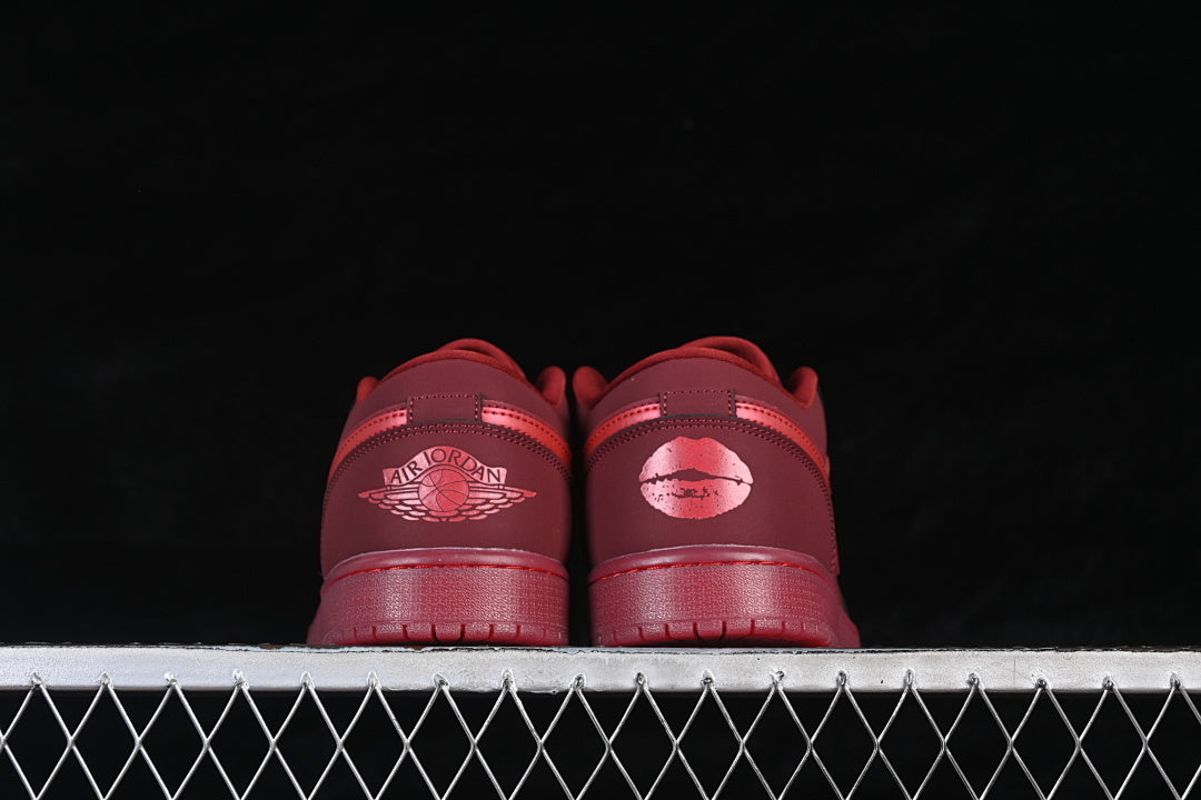 AJ1 Low