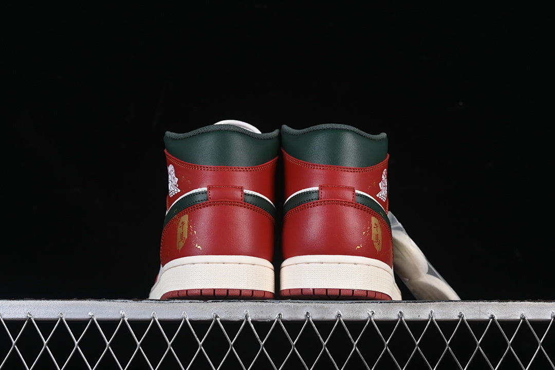 AJ1 Mid