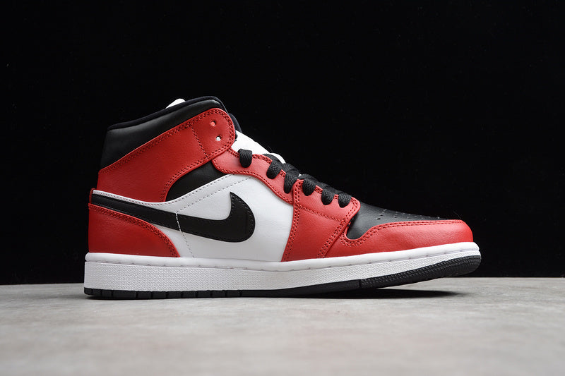 AJ1 Mid