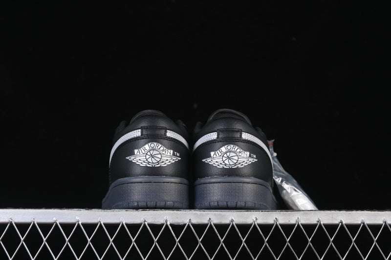 AJ1 Low