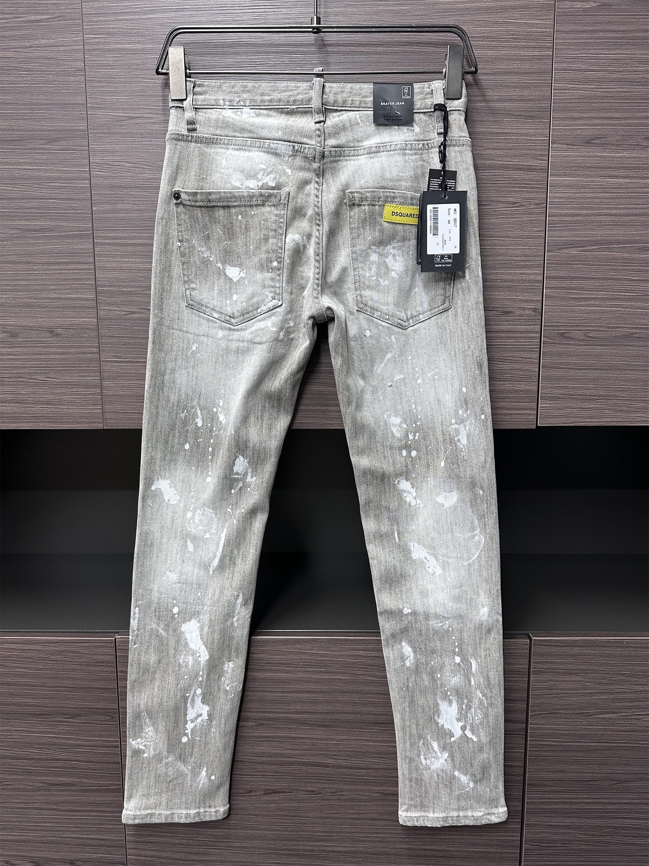 D2 Jeans