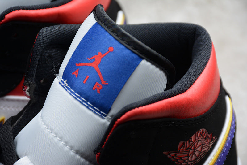 AJ1 Mid