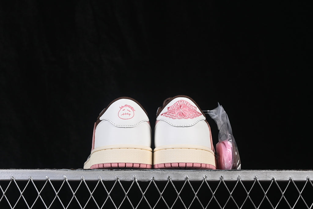 AJ1 Low