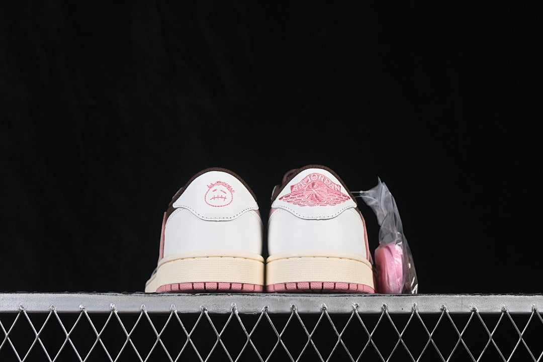 AJ1 Low
