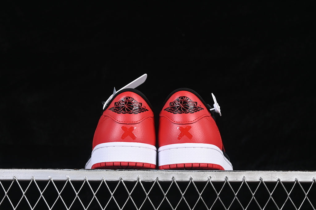 AJ1 Low