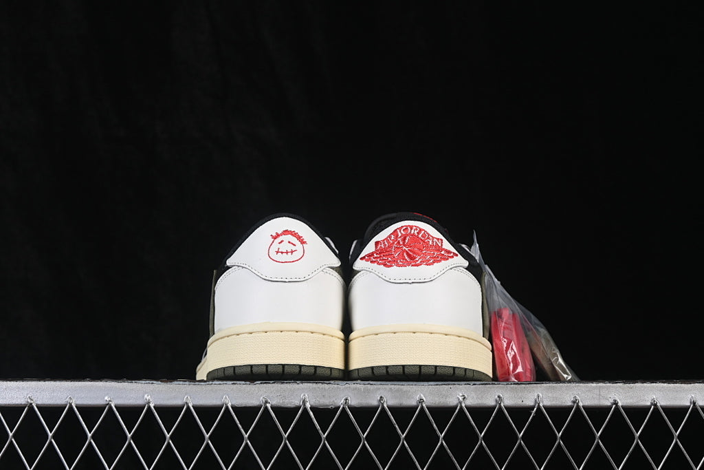 AJ1 Low