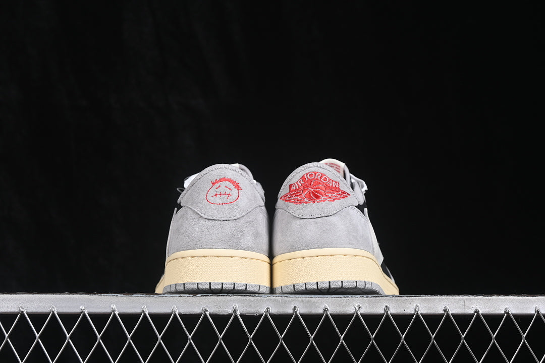 AJ1 Low