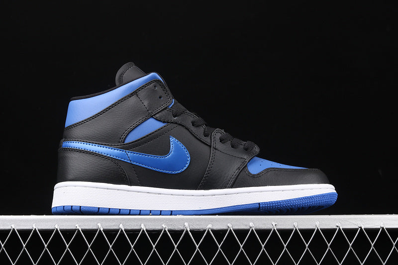 AJ1 Mid
