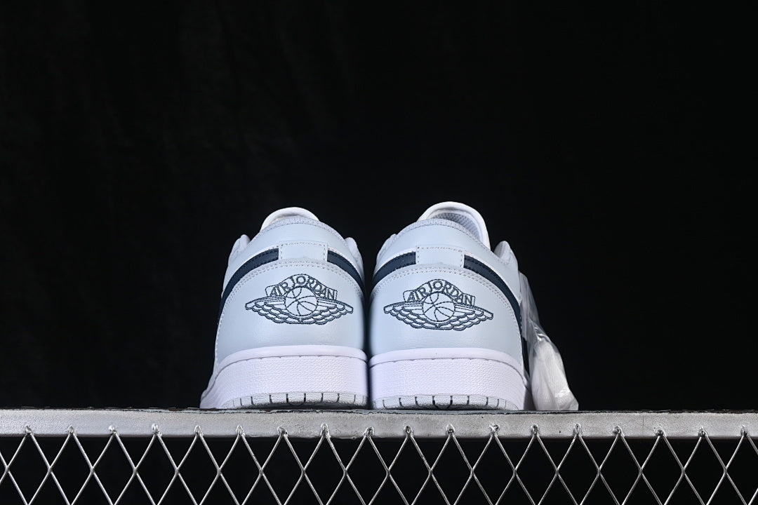 AJ1 Low