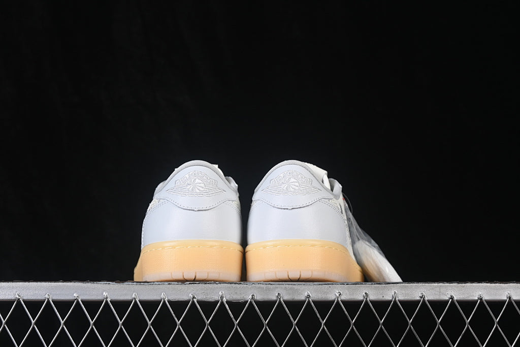 AJ1 Low