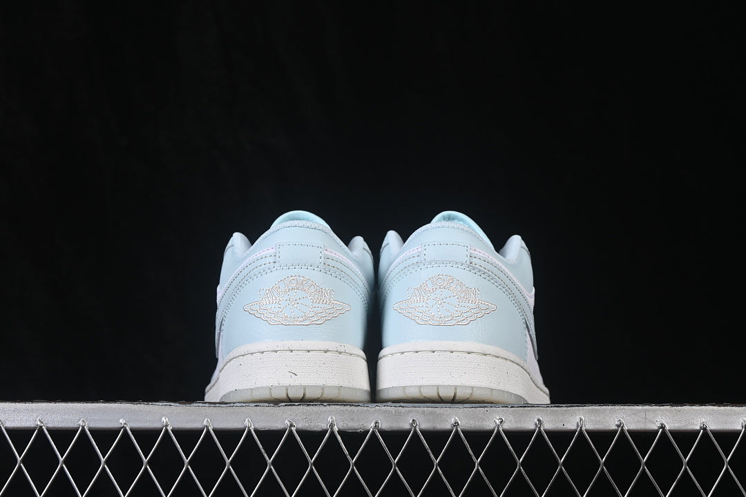 AJ1 Low