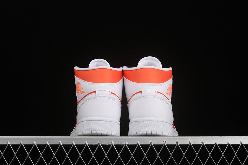 AJ1 Mid