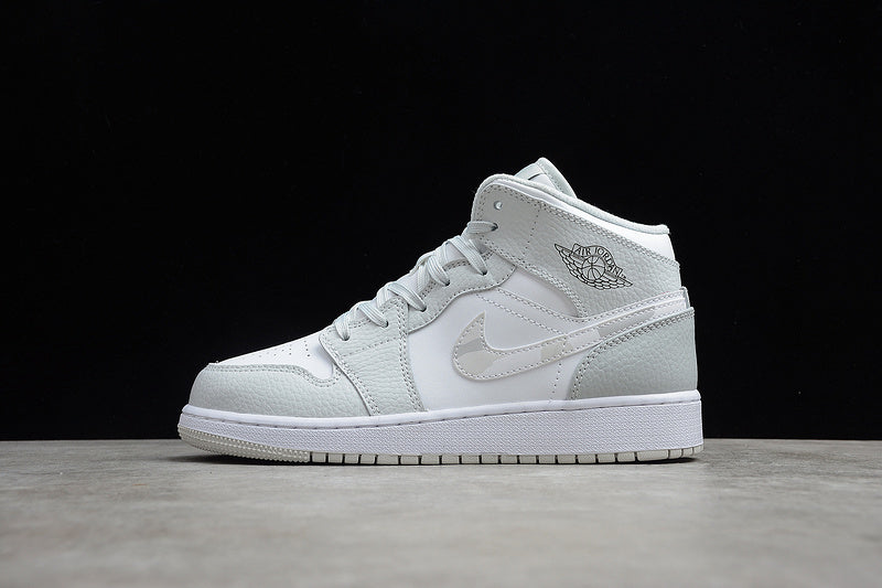 AJ1 Mid
