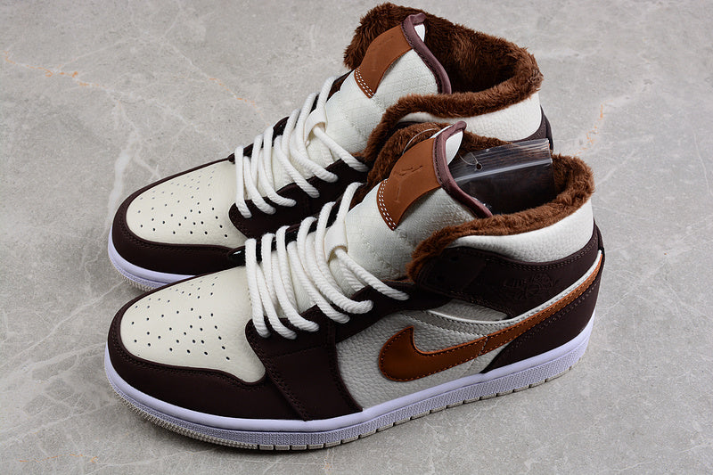 AJ1 Mid