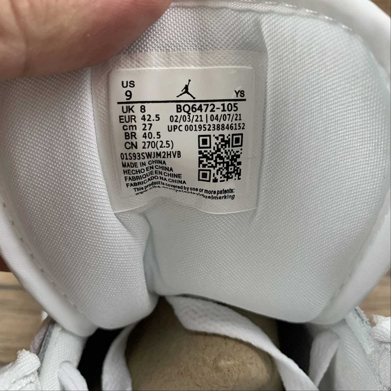 AJ1 Mid