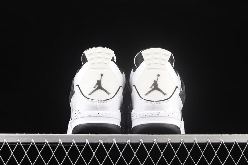 AJ4