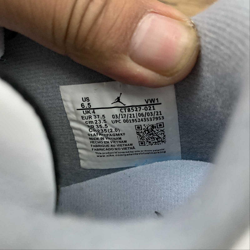 AJ4