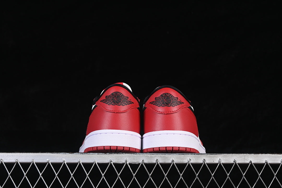 AJ1 Low
