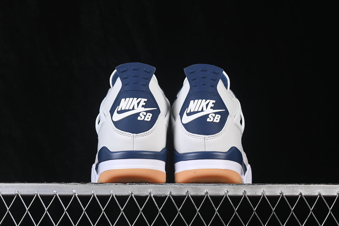 AJ4