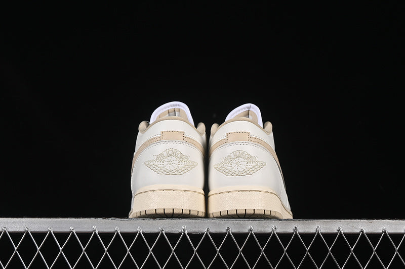 AJ1 Low