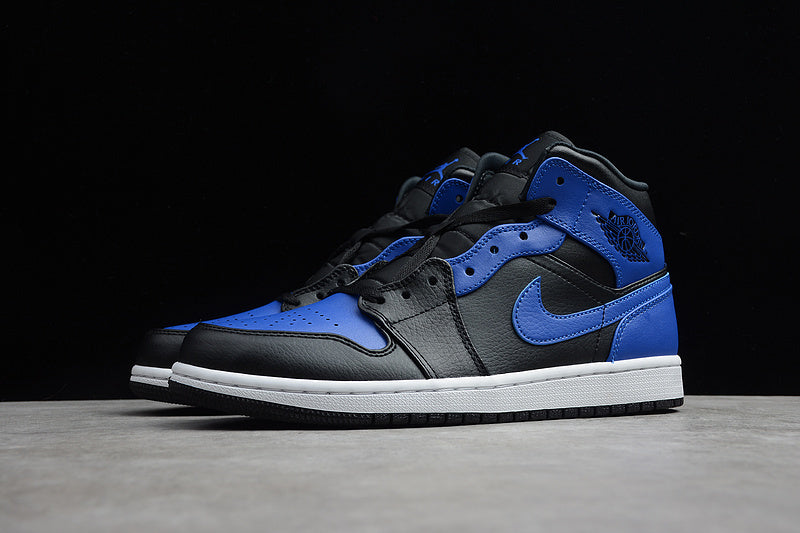 AJ1 Mid