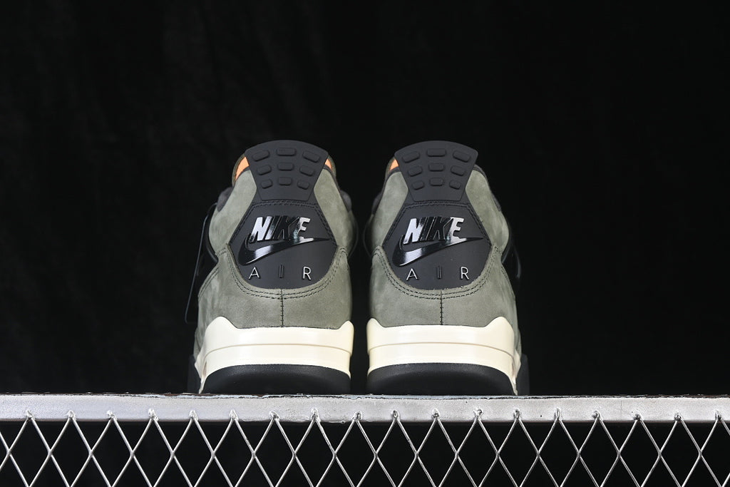 AJ4
