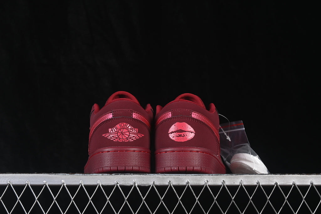 AJ1 Low