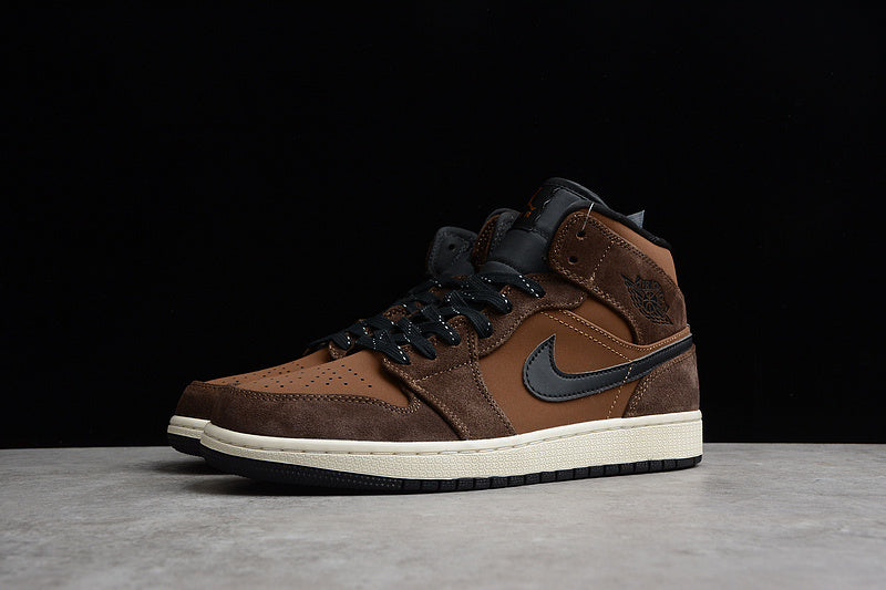 AJ1 Mid