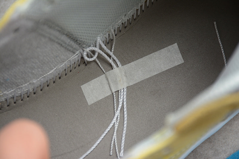 AJ1 Mid