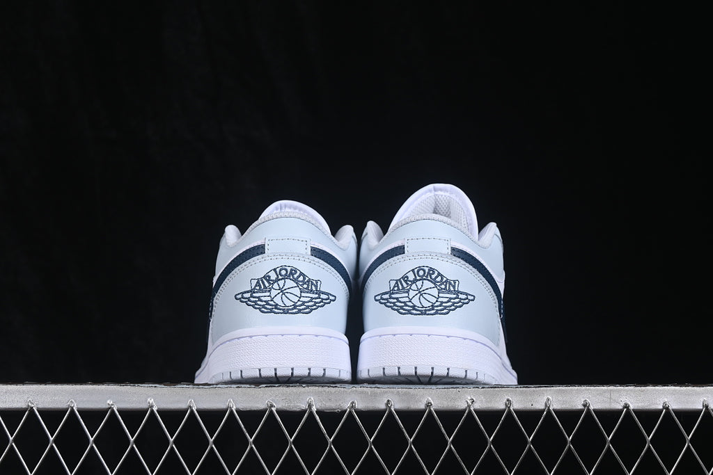 AJ1 Low