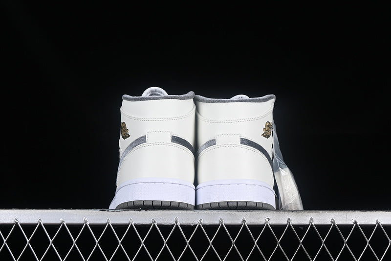 AJ1 Mid