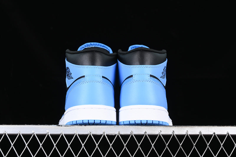 AJ1 Mid