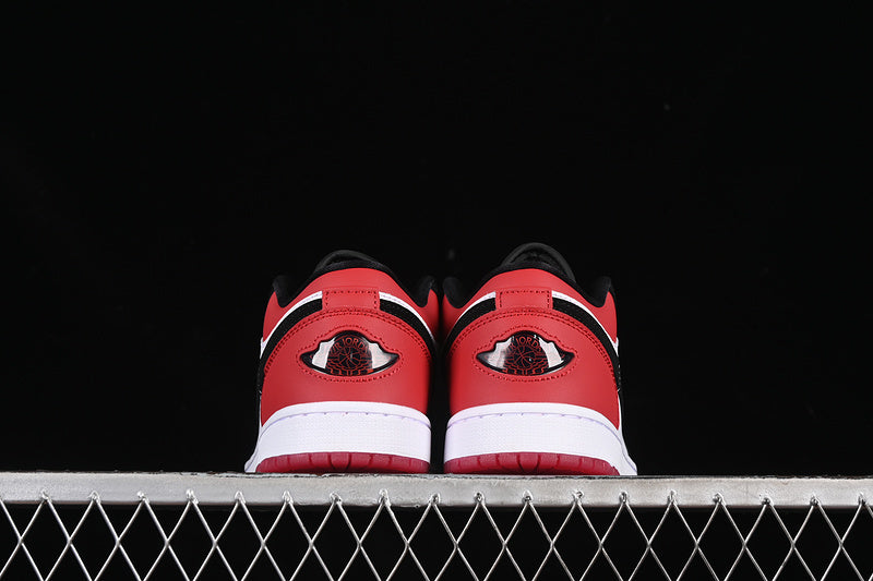 AJ1 Low
