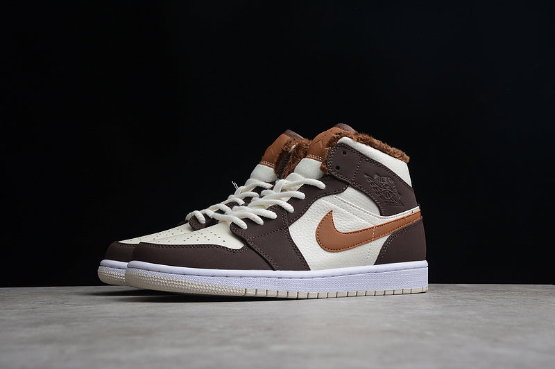 AJ1 Mid