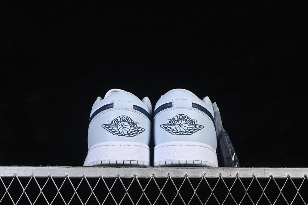 AJ1 Low