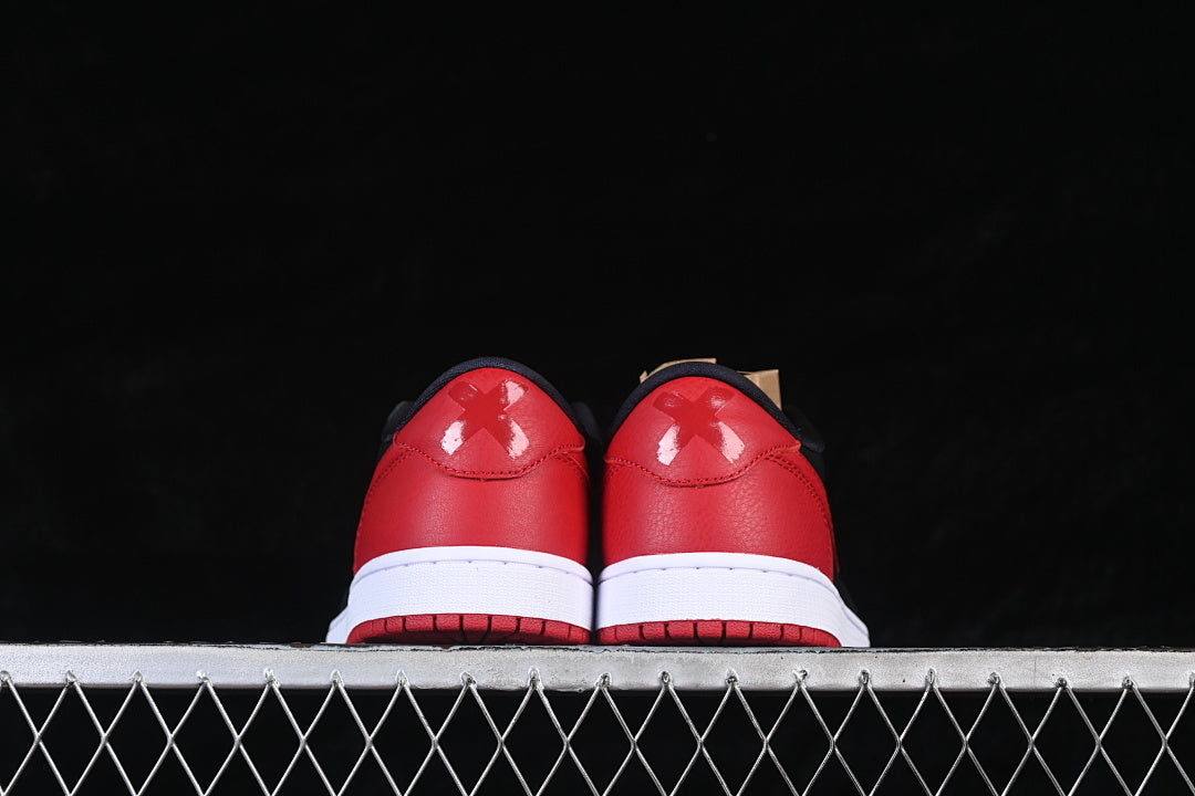 AJ1 Low