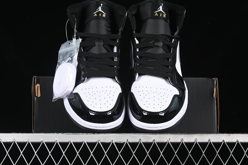 AJ1 Mid