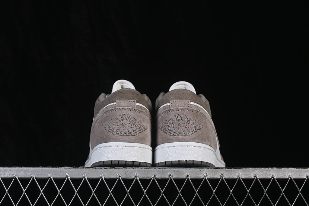 AJ1 Low