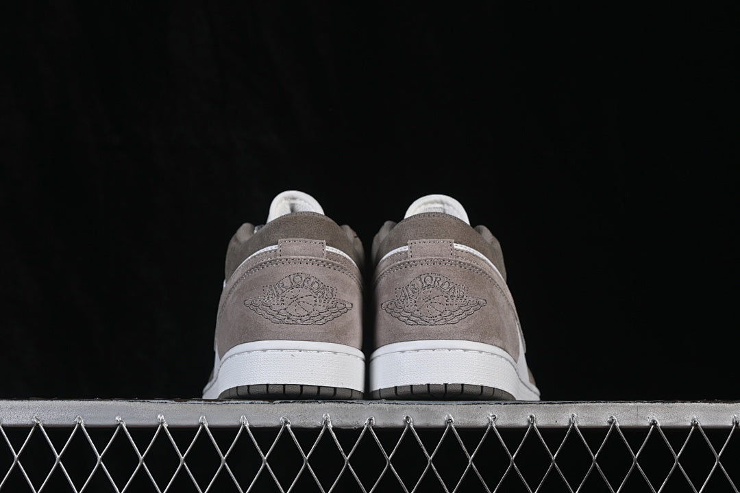AJ1 Low