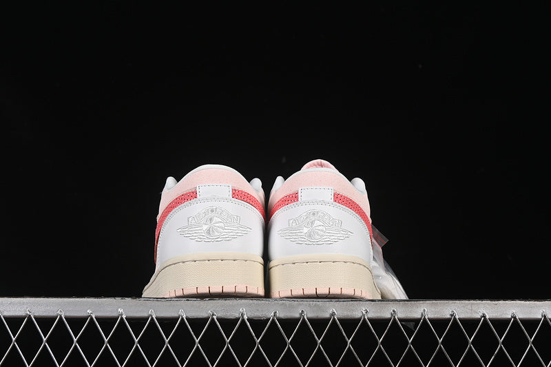 AJ1 Low