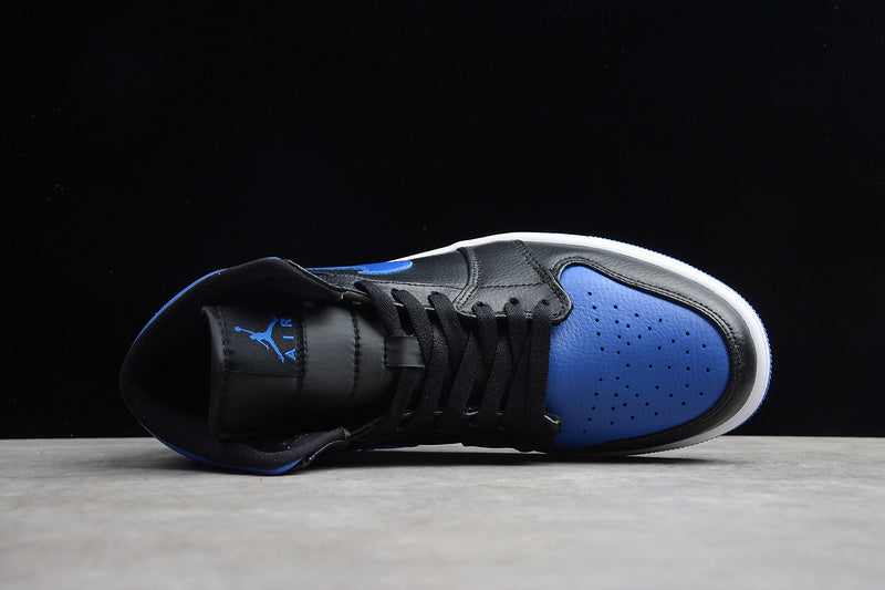 AJ1 Mid